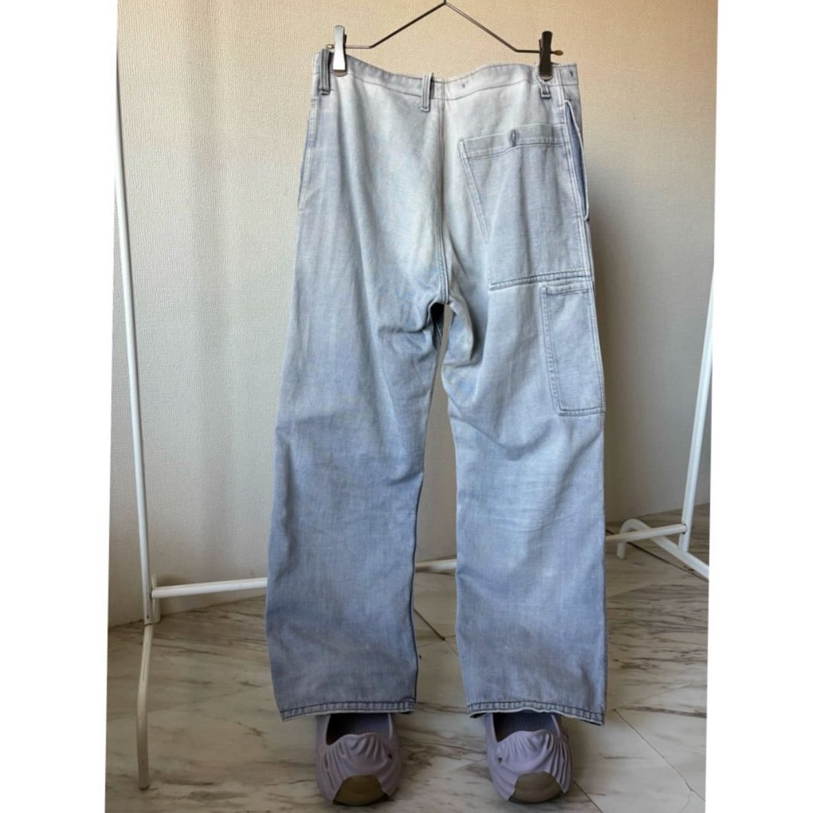 Protocol2018's tweet image. Euro vintage "ナス紺" sun fade work pants

ユーロヴィンテージのワークパンツ

長年の月日の日焼けや色落ちで、退廃感のある"ナス紺"となっています もはやナス紺を通り越してラベンダーカラーになっています そしてこのヒゲ ヴィンテージデニム並に線が入っています