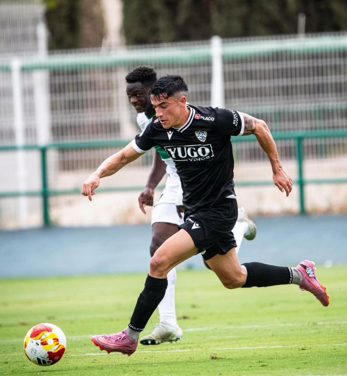 FÚTBOL | SOCUÉLLAMOS

🔴 El director deportivo del <a href="/YugoUDS/">Yugo UD Socuéllamos</a>, Mitin, confirma en #CLMenJUEGO el fichaje de Miguel SERRANO (<a href="/migueelsm_/">Miguel Serrano Mateos</a>) por el <a href="/udsalamanca/">UD Salamanca</a>

🤝 El acuerdo está CERRADO y es cuestión de HORAS que se formalice

🎙️ "Hemos decidido que este fin de semana no JUEGUE"