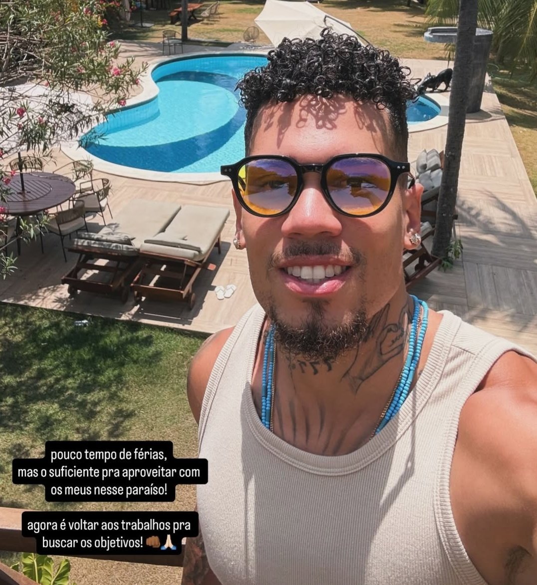 palmeirasmeme's tweet image. Passando mal com o Paulinho falando que teve pouco tempo de férias. Não joga desde o meio de 2025 e vive em festas enquanto o Palmeiras joga Clássico kkkkkkkkkkkkk