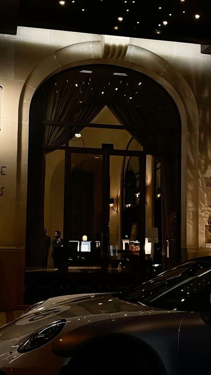 ✶ (@urbrunettemuse) on Twitter photo 