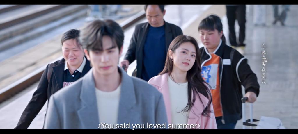 dandelions_star's tweet photo. I'm totally in love with this scene 🫶. I don't know how many times I've watched repeatedly. The vibe like watched a movie.

#ShineOnMe #SongWeilong #ZhaoJinmai https://t.co/TvbuEZh5DB