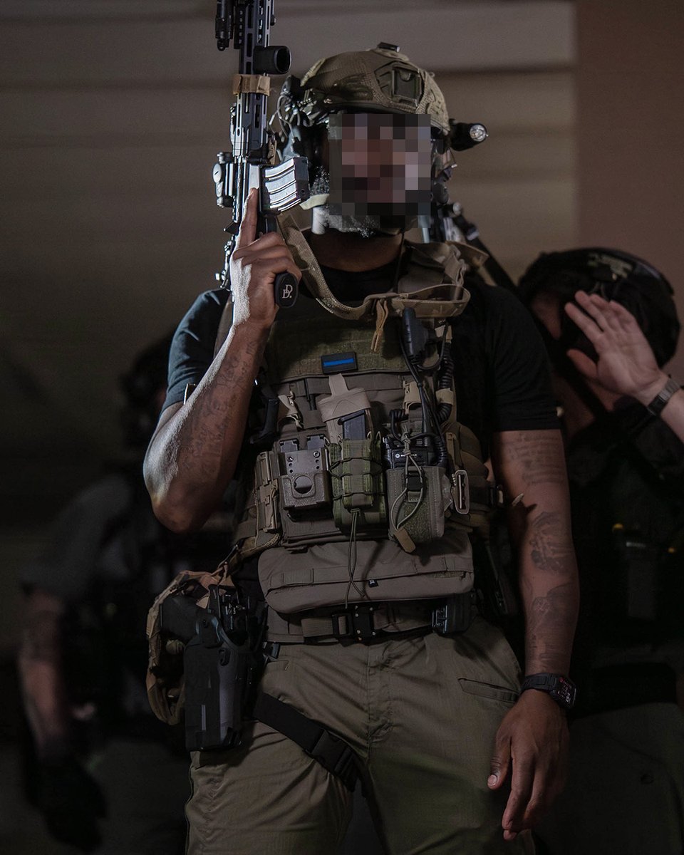 Blade_Tech's tweet image. VALOR® DUTY HOLSTER

Built for moments when coordination matters and hesitation isn’t an option.
Modular, mission-ready performance for real-world operations.

link in bio.
blade-tech.com/valor

#ValorDutyHolster #CarryConfident #BladeTech #DutyHolster #LEO #VALOR #2A…