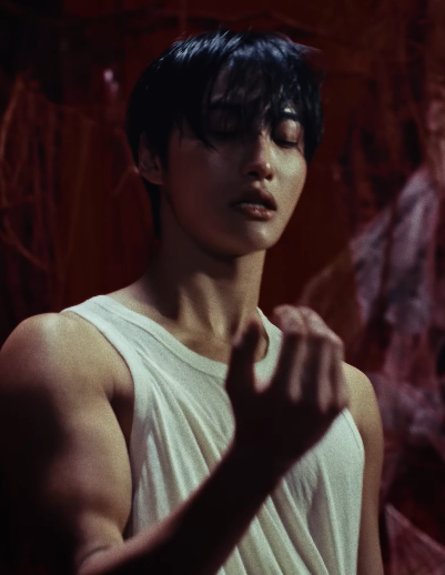 _SeonghwaWorld_'s tweet photo. This MV is so beautiful, the colors the aesthetics everything is so interesting and well thoughtx I want to hear all his thoughts! Please let's work hard on streaming it!

SKIN BY SEONGHWA MV
#SkinBySeonghwa #SKIN_MV
#SEONGHWA #성화 @ATEEZofficial https://t.co/IIrqwv4BoB