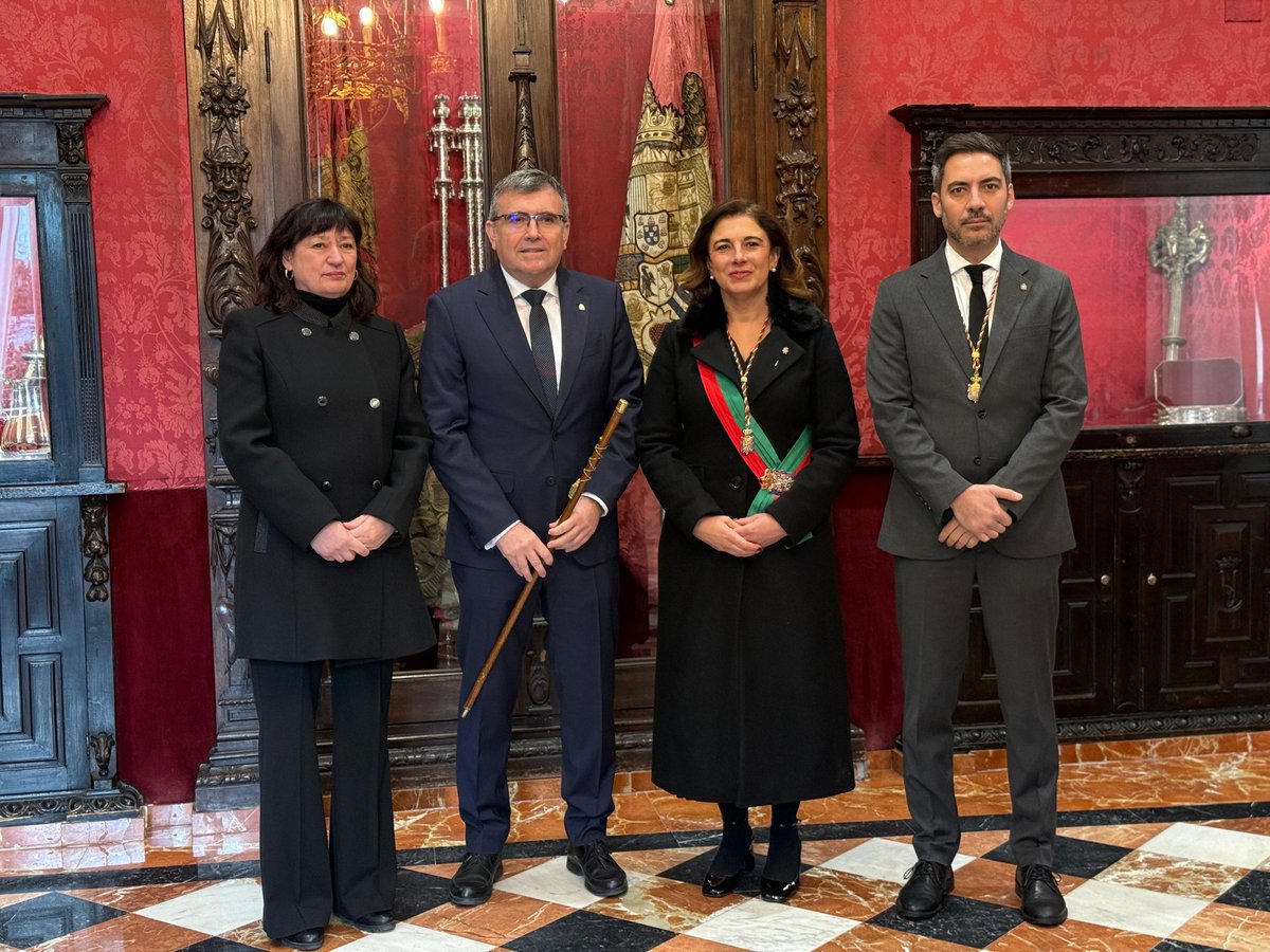 El subdelegado del Gobierno 🇪🇸 en Granada <a href="/montimar66/">José Antonio Montilla</a> ha participado en los actos conmemorativos del Día de la Toma de Granada, hoy dos de enero.