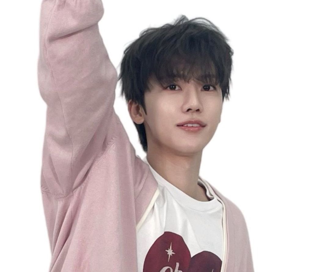 labelnjm's tweet photo. severe case of pink princess syndrome https://t.co/Qz2RMXbHGg