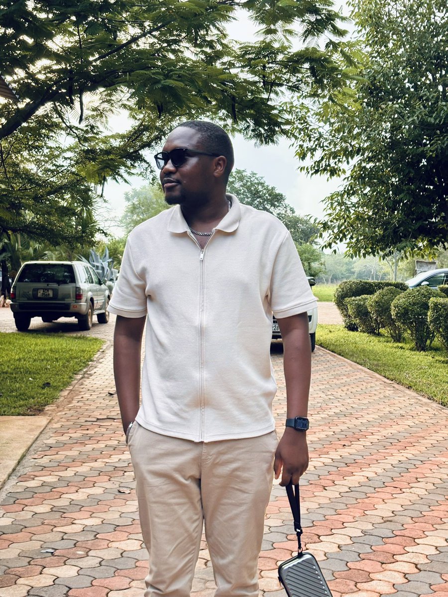 Guss the Czar. tweet media