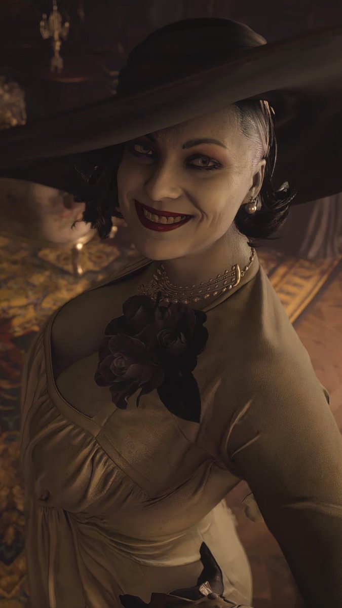 THECOUNTESSRP's tweet image. "New Year, same old Alcina the predator."