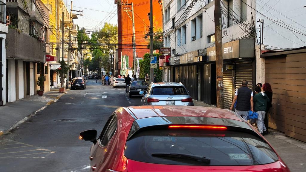 maibortpetit's tweet photo. #Sismo en la #CDMX #cdmxlife #Temblor 6.5 grados, epicentro 15k SW de San Marcos #Guerrero https://t.co/scRNqlFffX