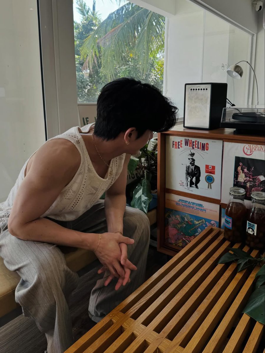 whysocerealls's tweet image. ซี ทวินันท์มุมข้างกับ tank top ให้เลยอะแห่งปี