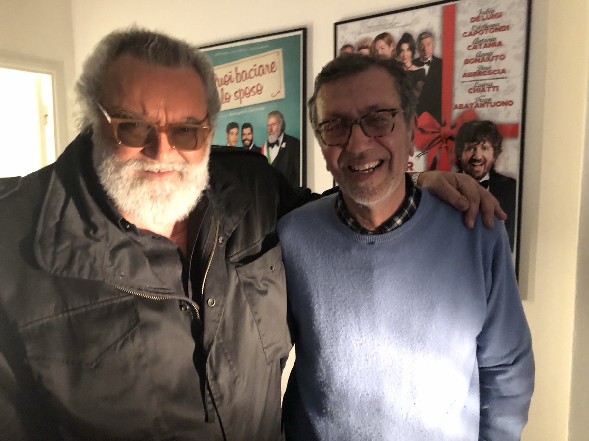 #enzojannacci #vengoanchio siamo partiti su #Rai3 ne vedremo di belle #DiegoAbatantuono