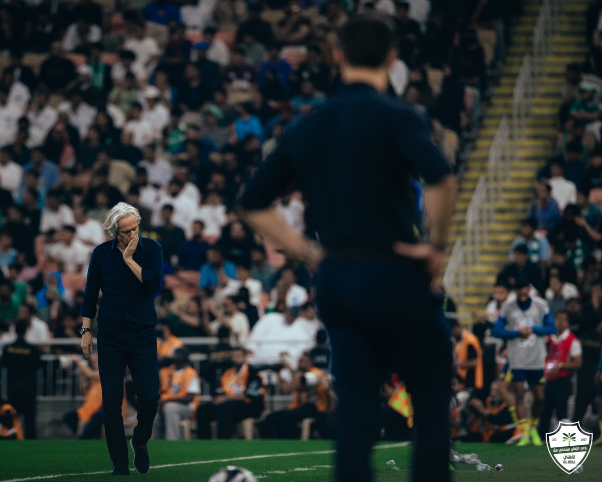 ALAHLI_FCEN's tweet image. Pressure? WHAT PRESSURE? 😤

#AlAhli #RoshnSaudiLeague