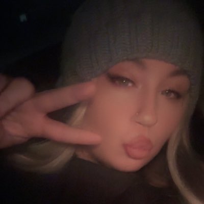 Mandy tweet media