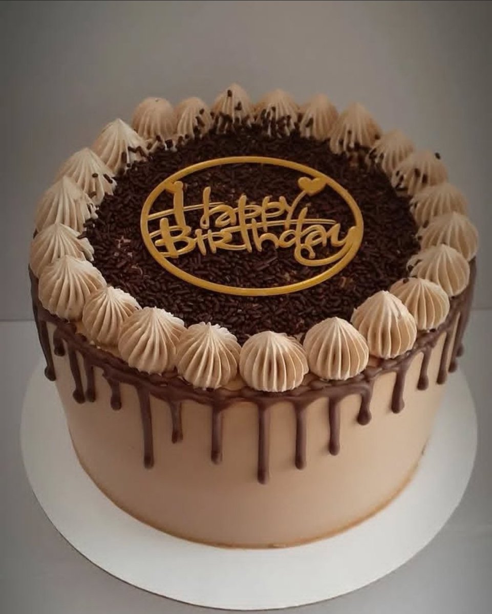 tasty_bakery1's tweet image. The best cakes are worth the wait—but the delivery shouldn't cost a thing! 🚚✨​Order your cake 2 days early and enjoy Free Delivery anywhere in Kigali.Perfect for birthdays, anniversaries,or "just because."
​📲 Dial 0782017445 to order!
#VisitRwanda #KigaliLife #CakeDelivery
