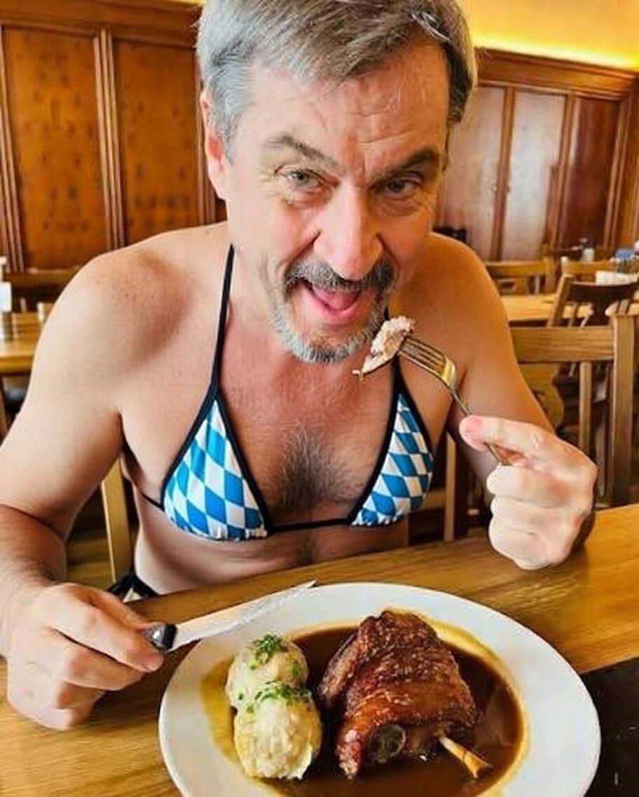 muellmanfred's tweet photo. Das dürfte die RAM Preise allemal wert sein https://t.co/0AdXAKPerT
