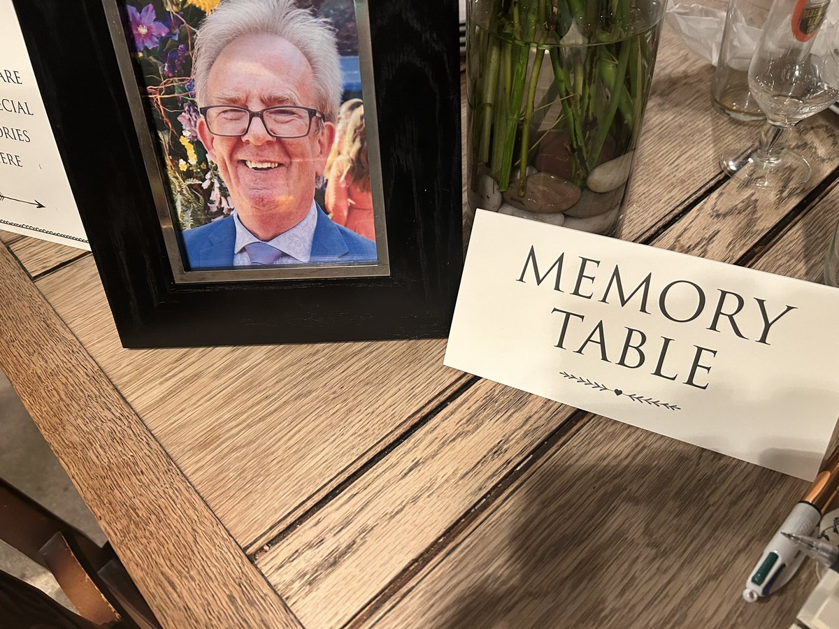 Robin M Pinkston\, image size:1200x900