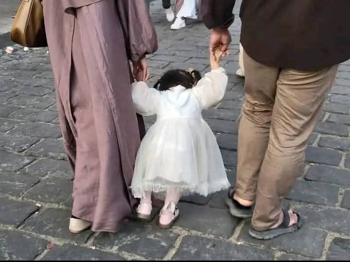 ﴿رَبَّنَا هَبْ لَنَا مِنْ أَزْوَاجِنَا وَذُرِّيَّاتِنَا قُرَّةَ أَعْيُنٍ﴾