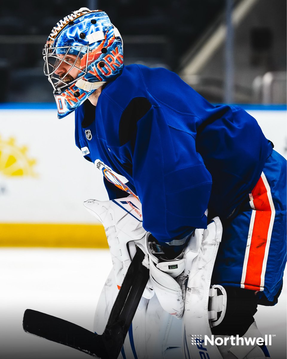 Sorokin joins the #Isles for practice!