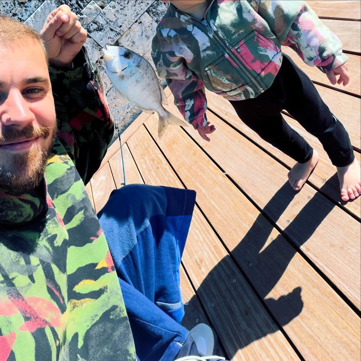 nermoeg's tweet image. Justin and baby Jack blues went fishing together 🥹