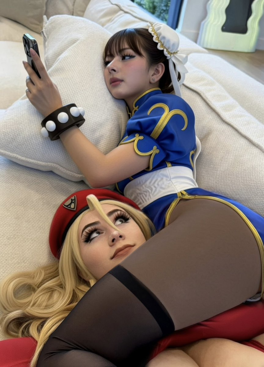 buttercupxcos's tweet image. Don’t make grok put us in bikinis 😡