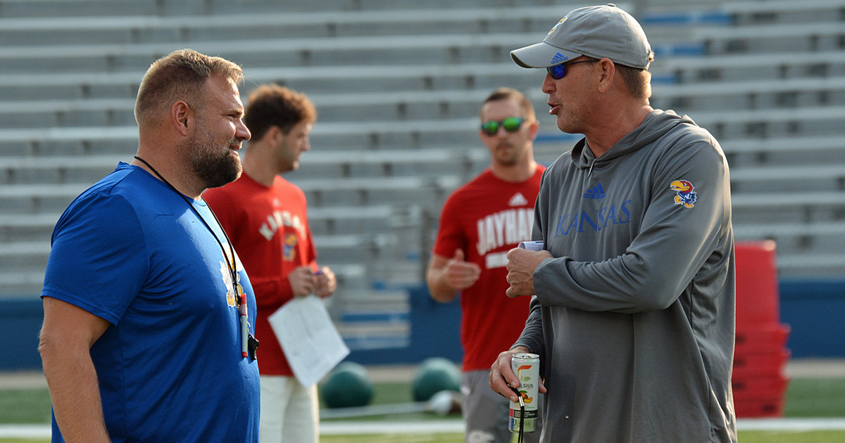 JayhawkSlant's tweet image. BREAKING: A huge move for Lance Leipold and the KU football program, former OC Andy Kotelnicki will return to Lawrence. 

Thoughts on the move and how this is a big move for the Jayhawks. #kufball

MORE:
on3.com/sites/jayhawk-…