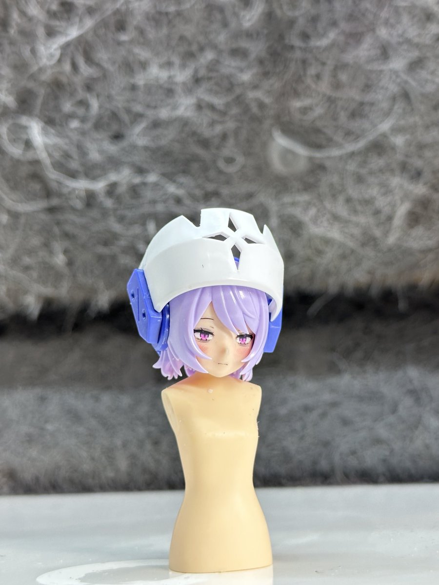 maggots4419's tweet image. 昨晩に引き続きバリスティックドラゴカイザーのお顔製作。

根幹のメガミデバイス的な面相やアプローチ部分は残しつつ、のびるさんの描くエクソシストの表情を意識して面相を製作。

羞恥心溢れる表情として作った3枚目がエッチな表情に見えなくも無いけどエクソシストなのでえぇか…。

満足。