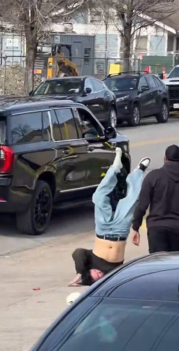 TurtleAce1's tweet image. 🤣😭😭