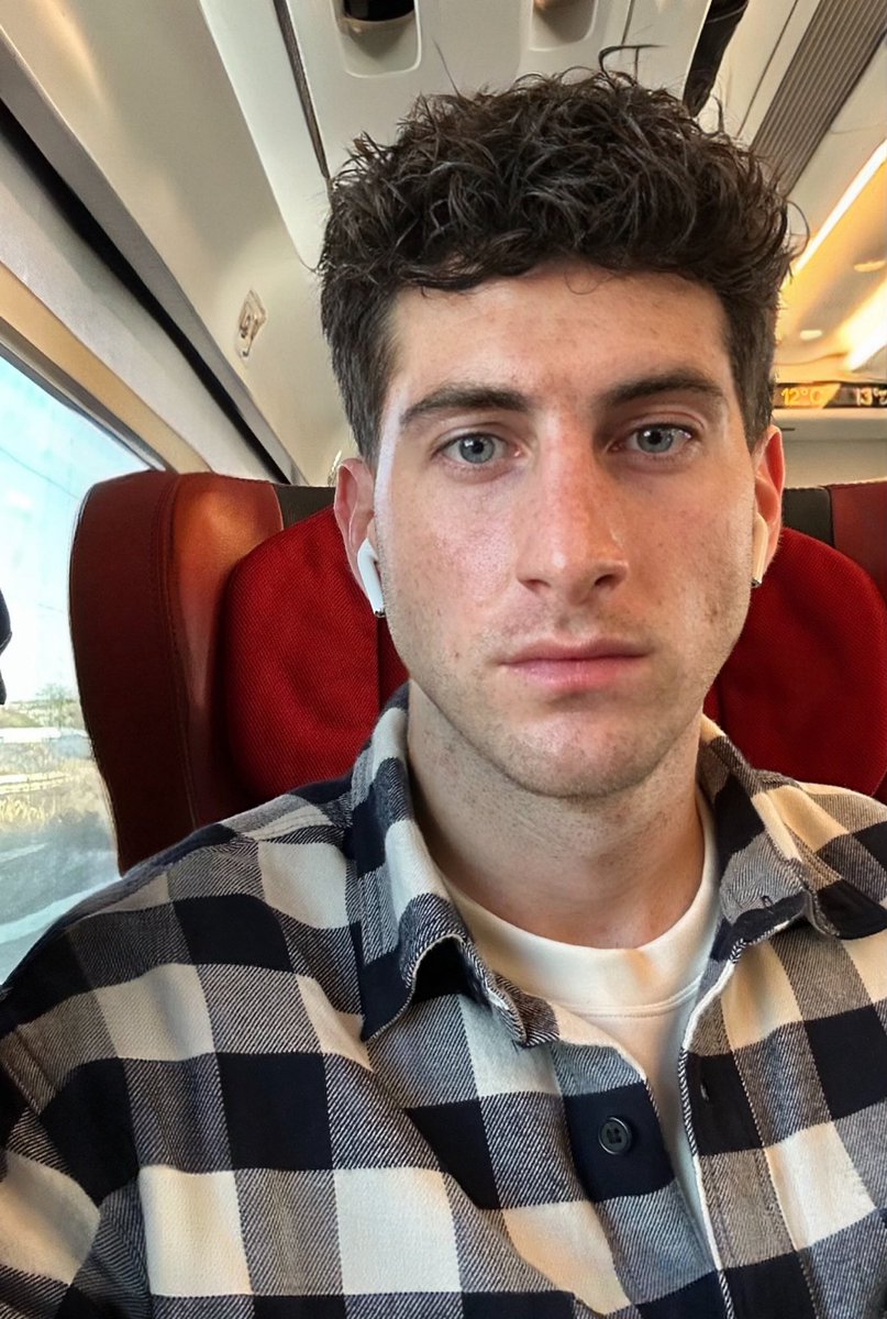 psn_teo's tweet image. 🥂