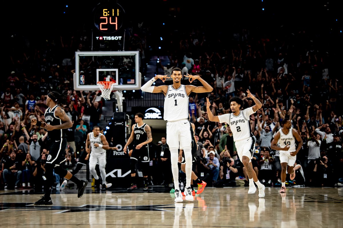 spurs's tweet image. Join us in wishing @wemby a big HAPPY BIRTHDAY today! 🎉

Drop your birthday messages below⤵️