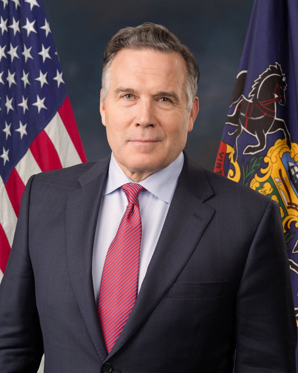 Breaking: Politicians are buying Bitcoin again

Rep. David McCormick just disclosed buying ~$200K of Bitwise Bitcoin ETF $BITB

He sits on the Senate Banking Committee

And before becoming a senator, was the CEO of the largest hedge fund in the world
