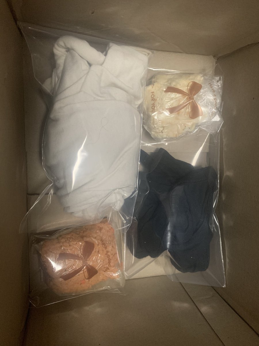 2026 새해복 다들 많이 받으세요 😘

1월세금 목록도 따로 추가해드릴게요 !! 원하시는 분들이 꽤 있더라고요 !??

2025년에 심심풀이로 시작한 계정이 이렇게까지 커질줄 몰랐네요 🫣

물품 문의는 언제나 환영이에요 !!

세금은 번호당 5천이니 희망하면 DM주세요🥰

#상납 #핀섭 #자지갑 #호구