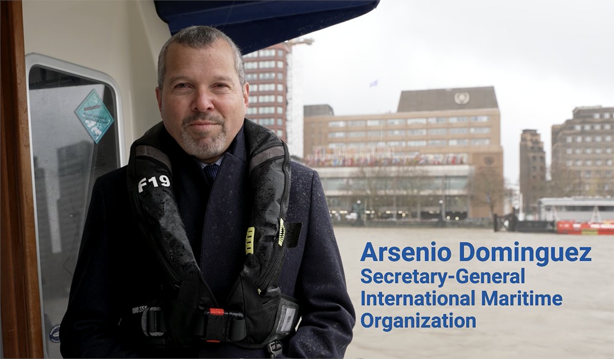 What lies ahead for the global maritime community? Watch <a href="/IMOSecGen/">Arsenio Dominguez</a> 2026 New Year message as he highlights IMO's key priorities for the coming year.
Watch the full video here: tinyurl.com/eze4u8p9
Español: tinyurl.com/48fb6362 
Français: tinyurl.com/hwwnzdar