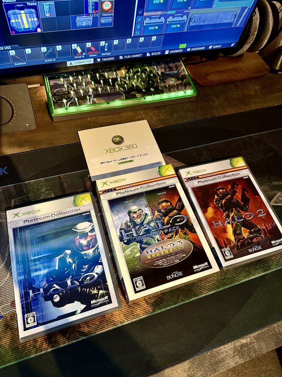 HiddenXperia's tweet image. My secret Santa came in mega clutch this year - Japanese copies of both Halo 1 and Halo 2 as a part of the Japan exclusive “Halo History Pack”

Ty @FletchUH, generational secret santa W tbh, I’ll allow you to use my identity to farm engagement again for this 🤝
