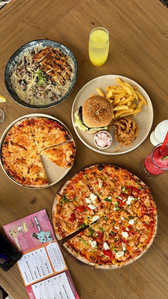 Modimonthatilee's tweet image. My gorgeous little date🥹💕 Our first first date ❤️