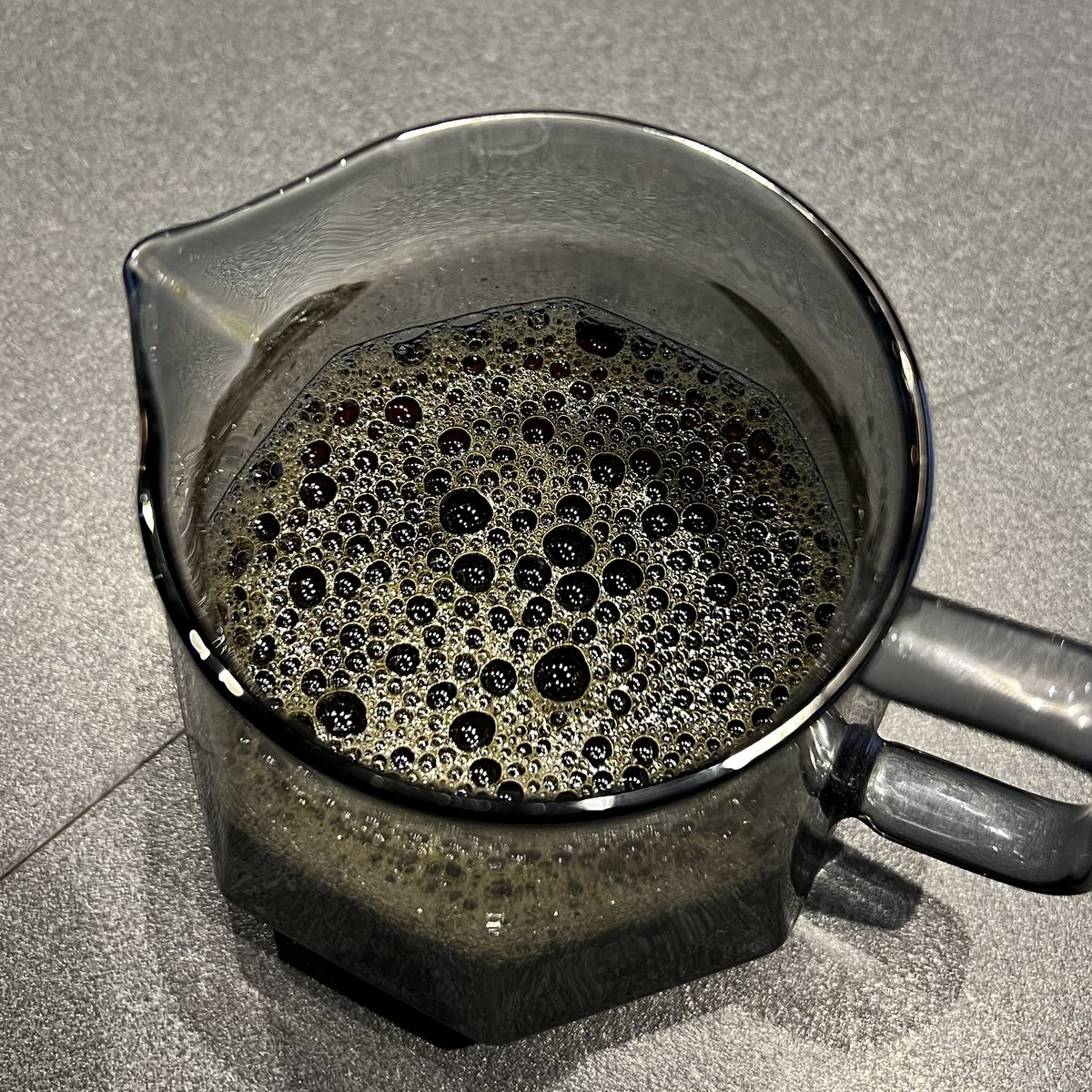 OwnDiscretion's tweet image. — قهوة الجمعة، جب أقرب طاولة وتقهو هذي قهوة الجمعة مافيها مزززززح