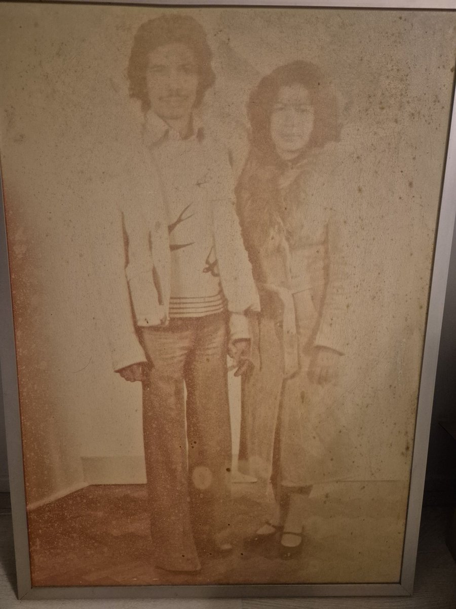 Dem020's tweet image. Who can restore this old picture of my parents please? My father passed away last year. This is picture is from my parents just after there marriage. I would be so thankful.

#restoreoldpictures