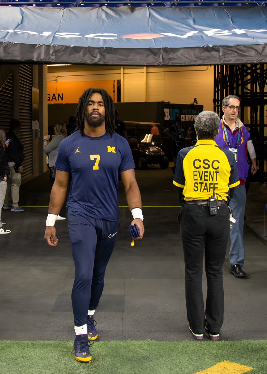 detroitmediamag's tweet image. The Don! Has been signed to the active Miami Dolphins roster from the Washington commanders, practice squad #goblue