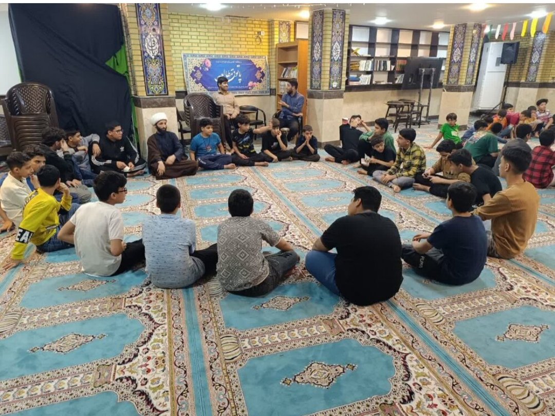 اعتکاف ،فرصتی مغتنمی است که انسان ازاین درگیری های مادی و جسمانی رها شود و به جنبه معنوی خود نظری کند .
 #اعتکاف_جوانان_فارس
#ایران_خدایی