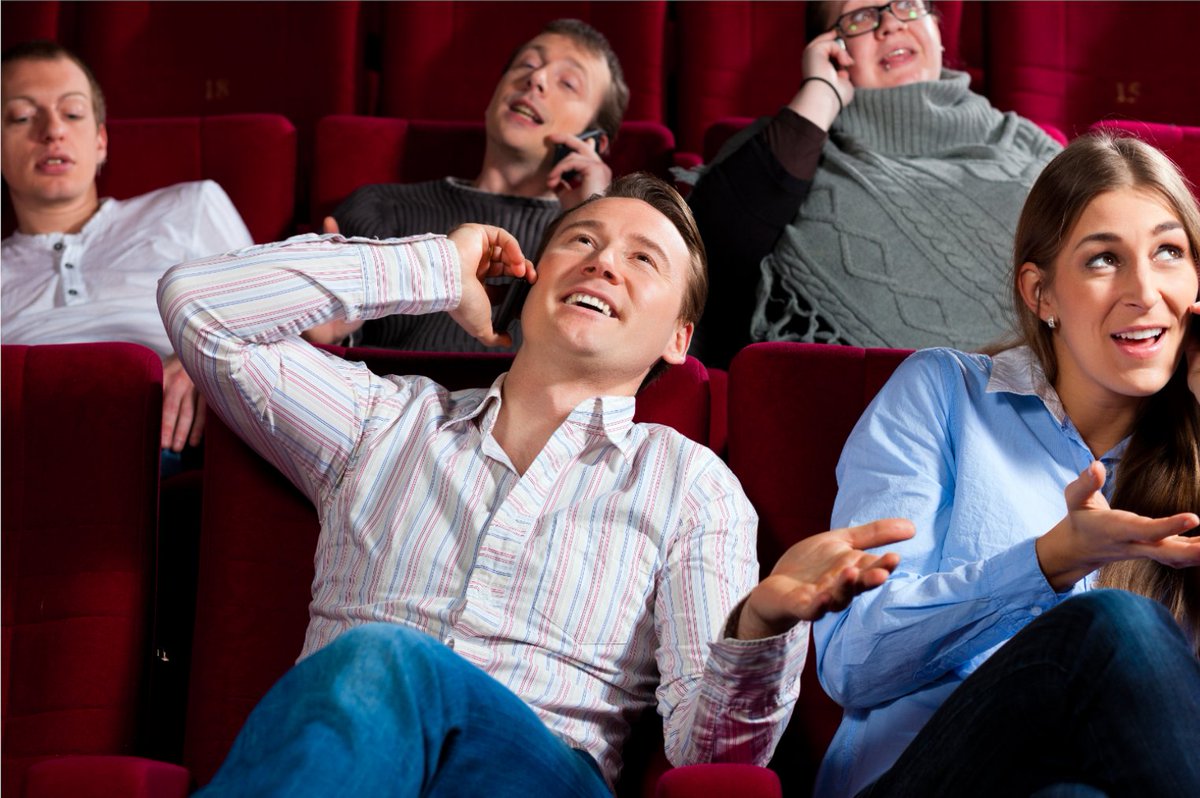 A sala de Cinema virou apenas uma "sala de espera". E parte da responsabilidade é do streaming. Meu texto: open.substack.com/pub/ligadoemse…