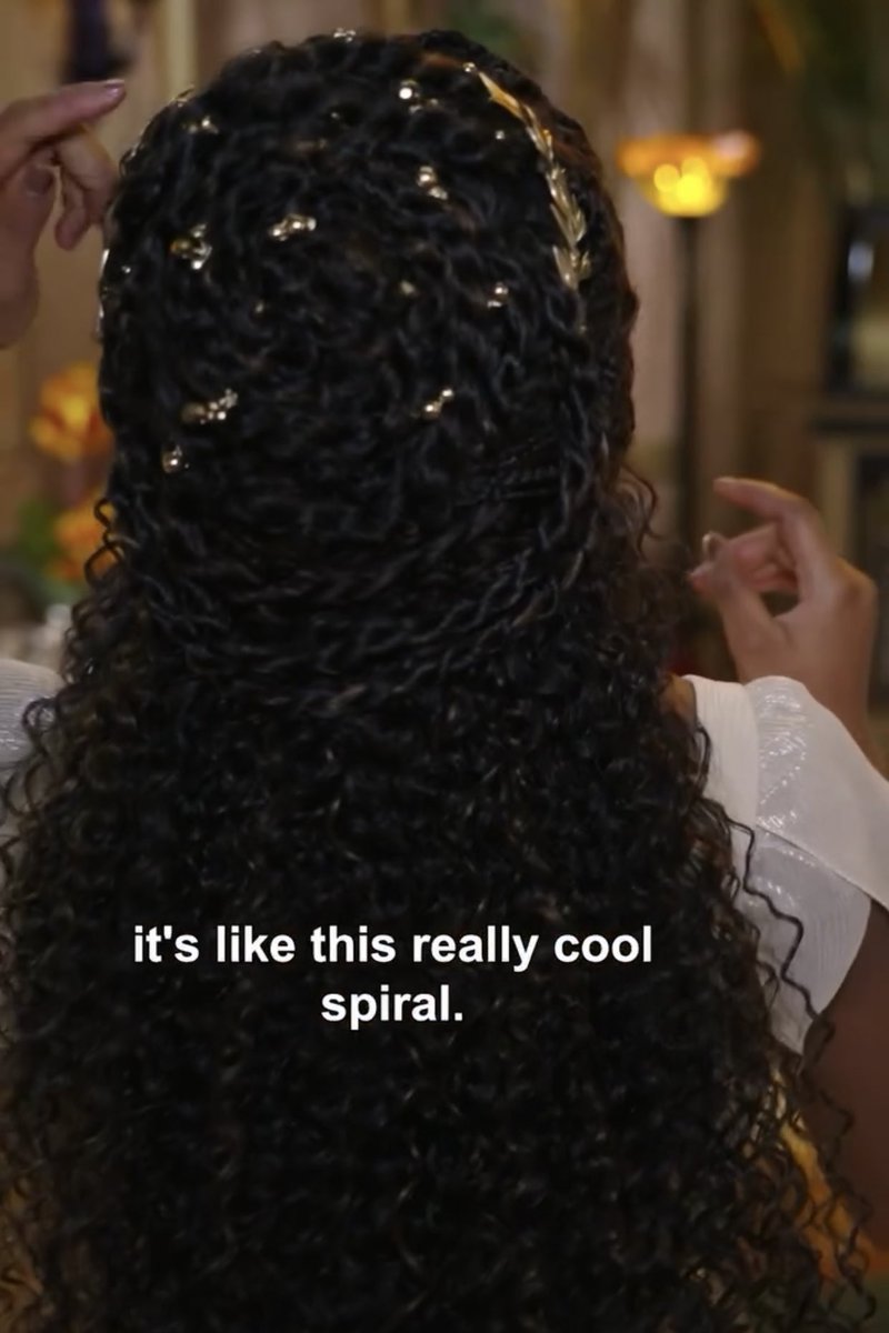 Leathenaxoxo's tweet image. i thought i already loved it but then i saw the details 😩 yeah the hair team ate DOWN