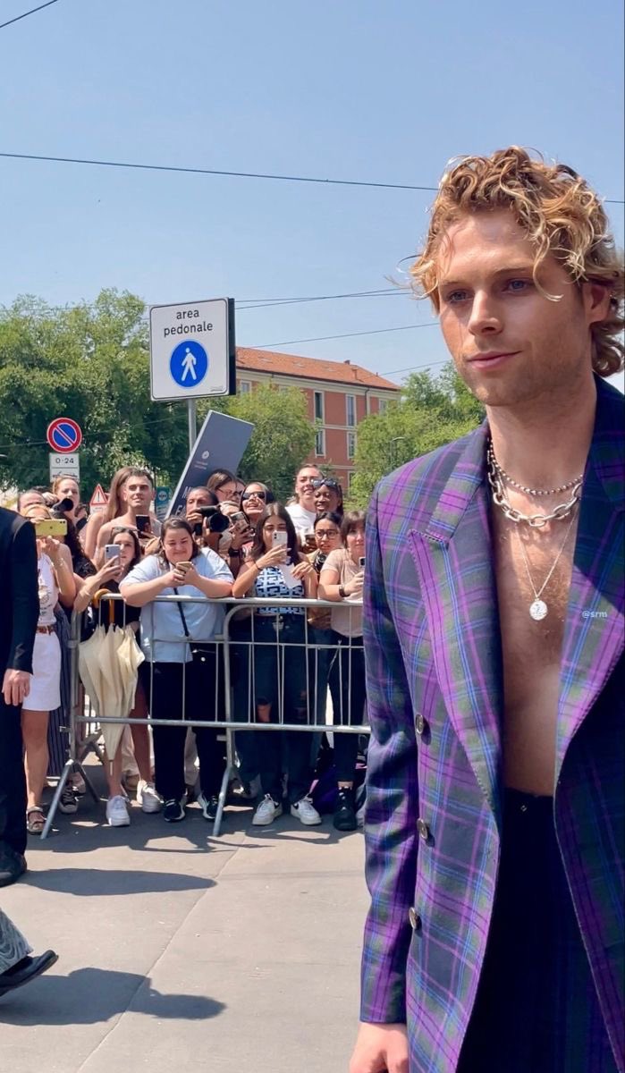 moodsw1ngsluke's tweet image. remember when he-