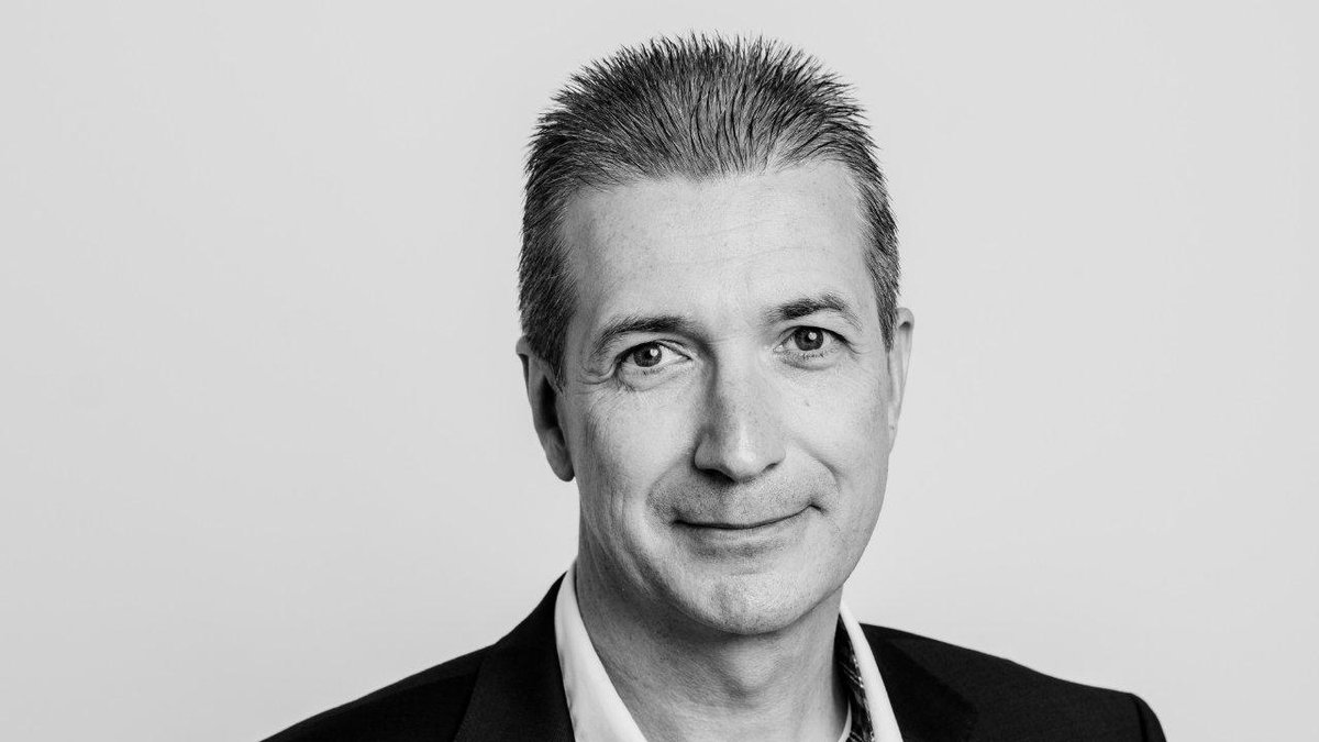 Onze glazen bol: van beurspralines tot Bobbejaan Coucken tijd.be/dossier/weekbo…