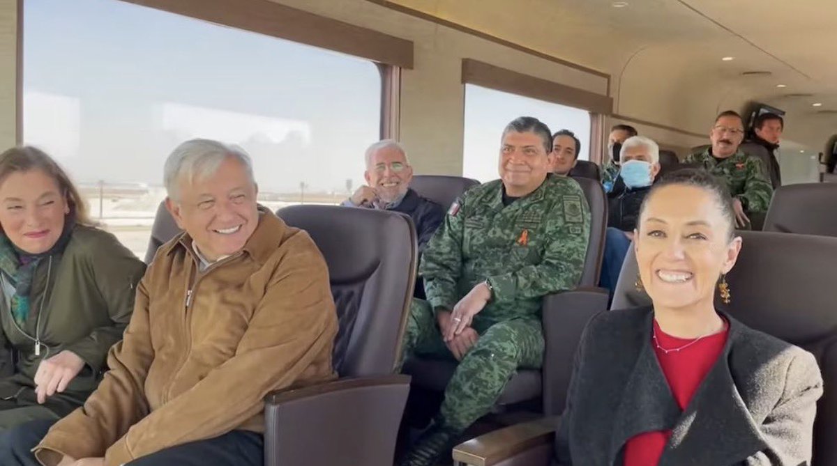 Holi <a href="/grok/">Grok</a> les pones  cara de ratón 🐭 a todos los corruptos y mentirosos de esta foto porfis. 😌