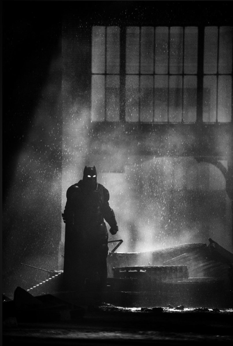 The Knight is here 

#RestoreTheSnyderVerse