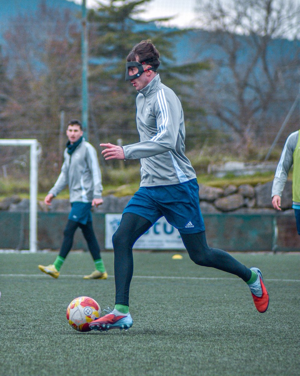 ⏪ 𝗣𝗥𝗘𝗩𝗜𝗔 ı ¡Con todo a por el 2026!

El Laredo recibe este domingo al Selaya FC en el primer duelo del año.

✍️🏼 cdlaredo.com/con-todo-a-por…

#DePrincipioAFin