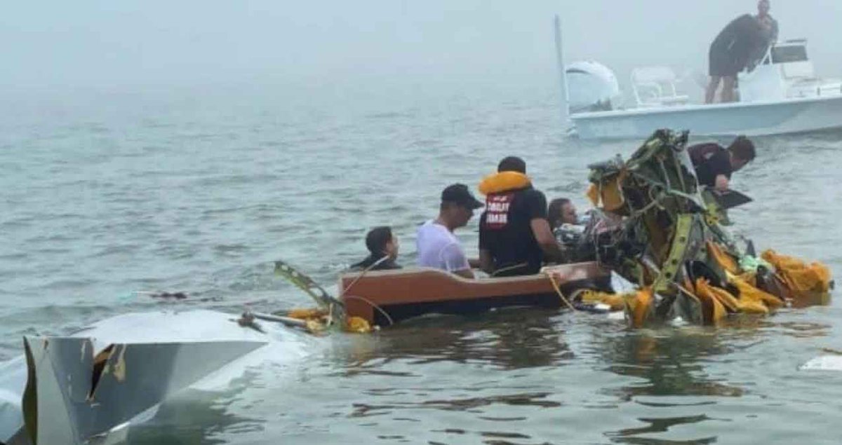 VoxPopuliNoti's tweet image. Marinos fallecidos en el accidente de Galveston, Texas, serán repatriados este viernes a México

Cuerpos de los marinos caídos serán repatriados y homenajeados en territorio mexicano

voxpopulinoticias.com.mx/2026/01/cuerpo…

#Marinos #Galveston #Texas #México