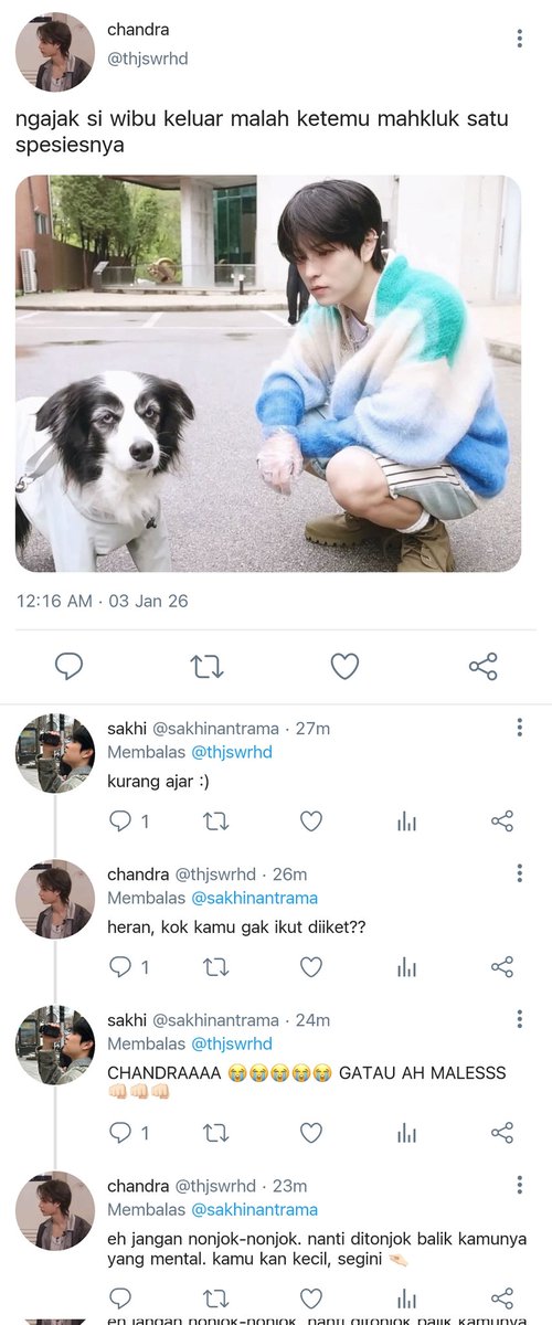 juneyyaa's tweet photo. ㅤchanmin one tweet au.
si pacar extrovert dan si pacar introvert https://t.co/DOLwKnj1IU