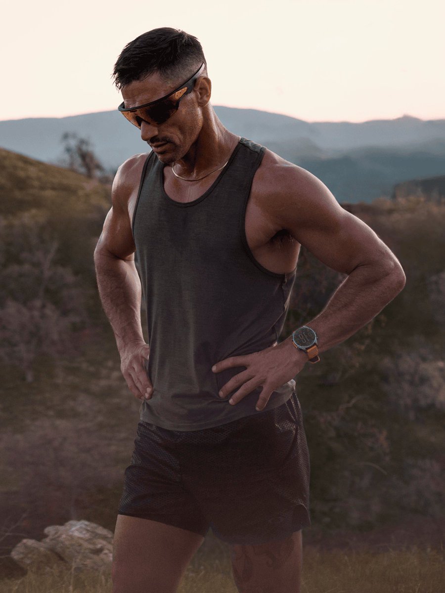 Oakley Meta Vanguard, AI performance glasses. Take your performance to the next level.  😎 ow.ly/Lxjw30sSalX