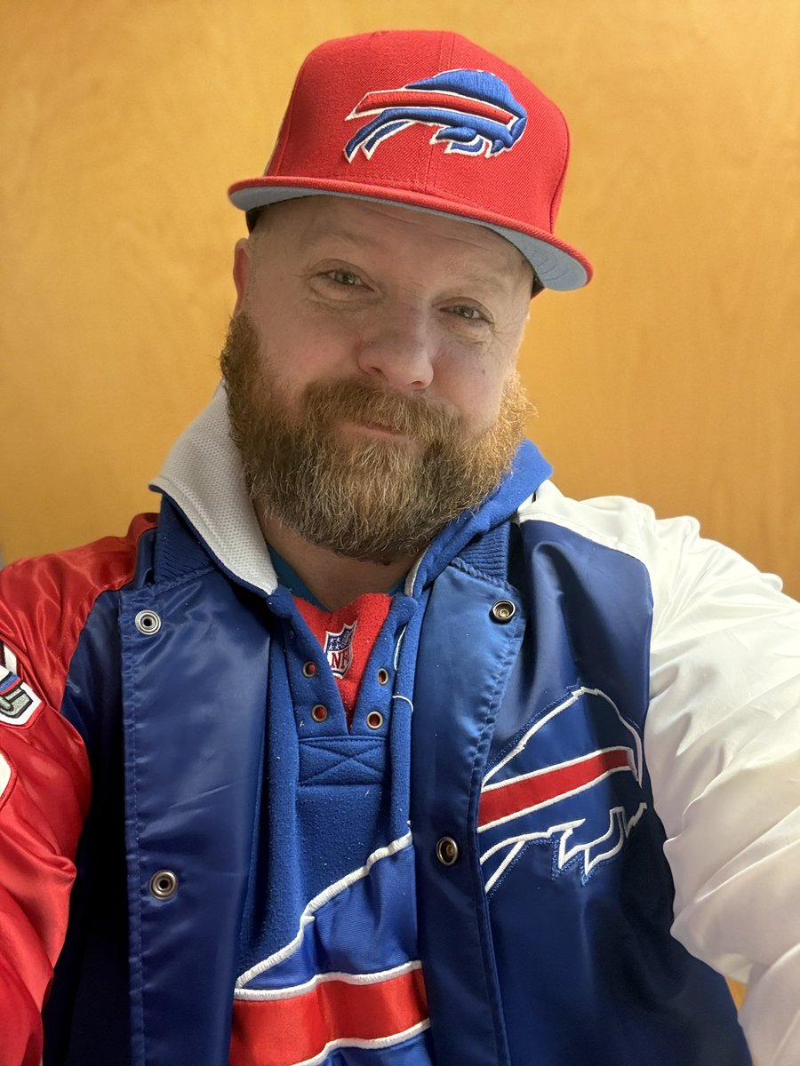 Scott247BF's tweet photo. 🏈Repin’ my @BuffaloBills today at work
🔴Got my Red Cap on to celebrate our look this weekend
Anyone else❓ Let’s see em’ 👀
#Cheers 🍻 and #GoBills 🦬 #NYJvsBUF #JetsvsBills #BillsMafia #TakeFlight
Join us at @247BufFandem1 | @FLXMafia
#FLXMafia #247Buffandemonium https://t.co/QKd8OUOQKl
