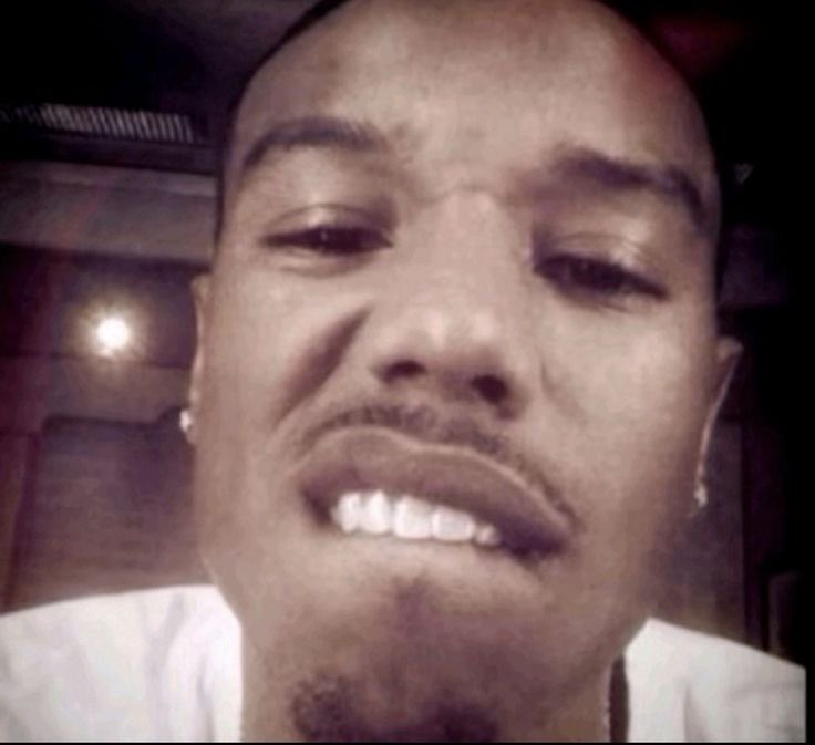 yo solo insisto unas 500 veces, si no chao, hay que valorarse