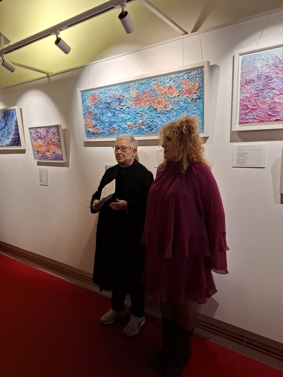 Els <a href="/AmicsD43308/">Amics del Museu d'Art de Girona</a> de #Girona presenten l obra de Meritxell Jiménez a la Cambra de la Propietat,  Inspirada en la generacio del 27 
#poetes #pintura #color #llum